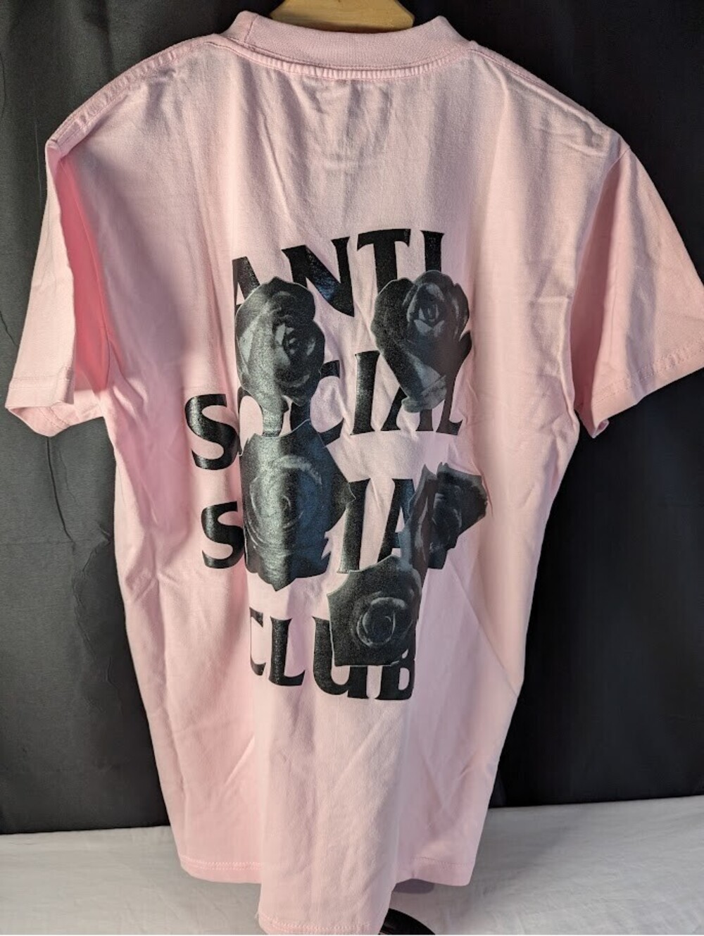 Anti Social Social Club ASSC Bat Emoji Black Rose Floral Pink T-Shirt Size M NEW